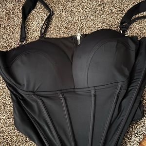 Windsor crop top size medium